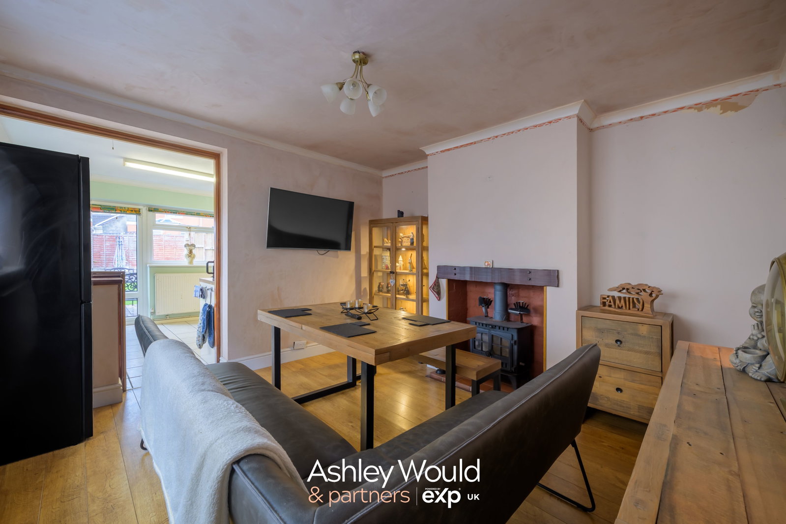 Semi Detached House for sale in Stourbridge, Oak Park Road, Stourbridge, DY8 5YJ