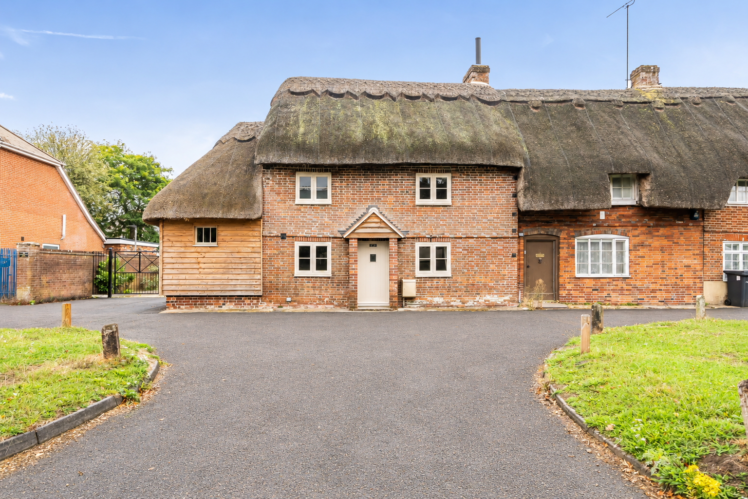 End Of Terrace House for sale in Salisbury, The Borough, Downton, Salisbury, SP5
