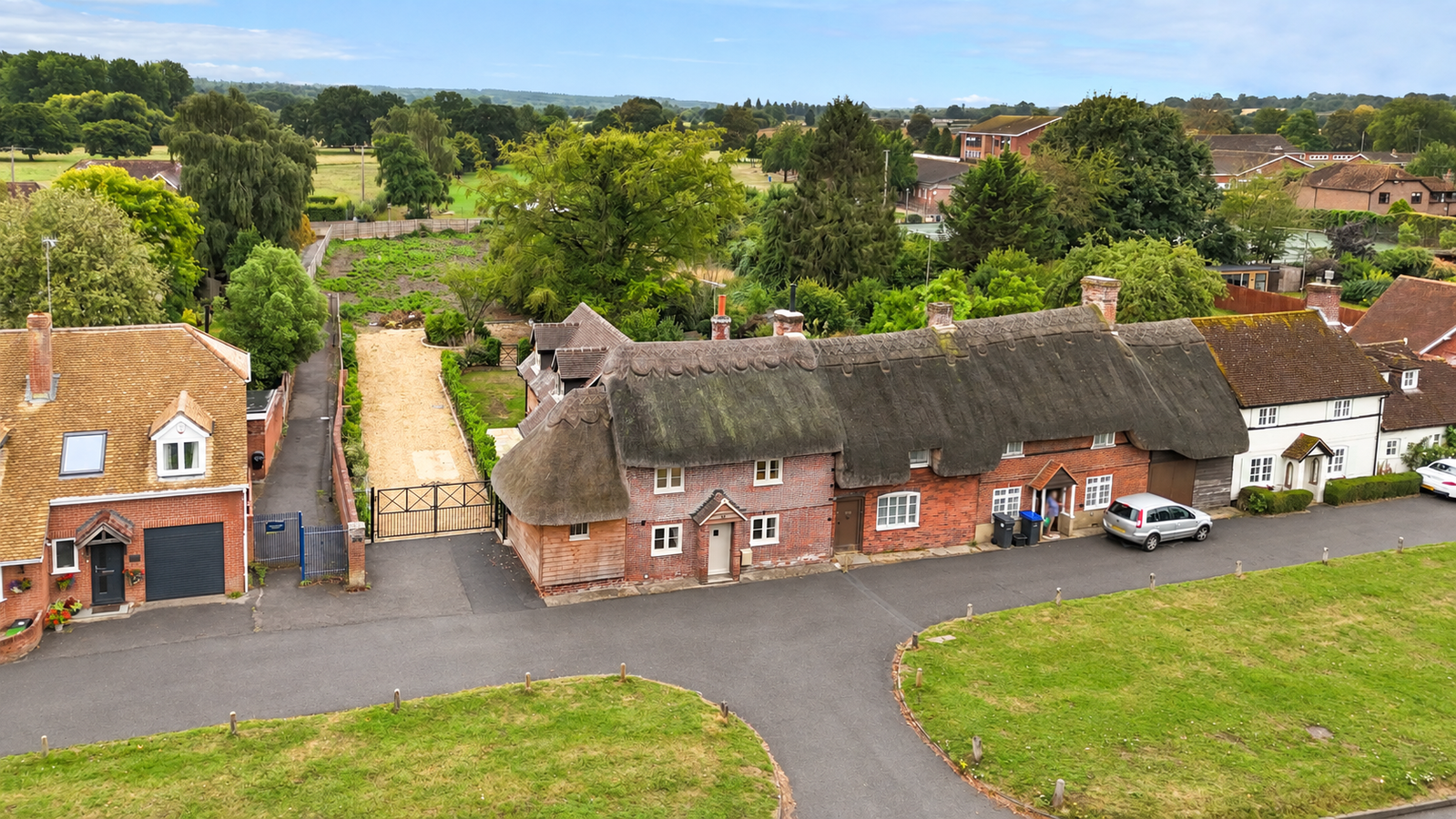 End Of Terrace House for sale in Salisbury, The Borough, Downton, Salisbury, SP5