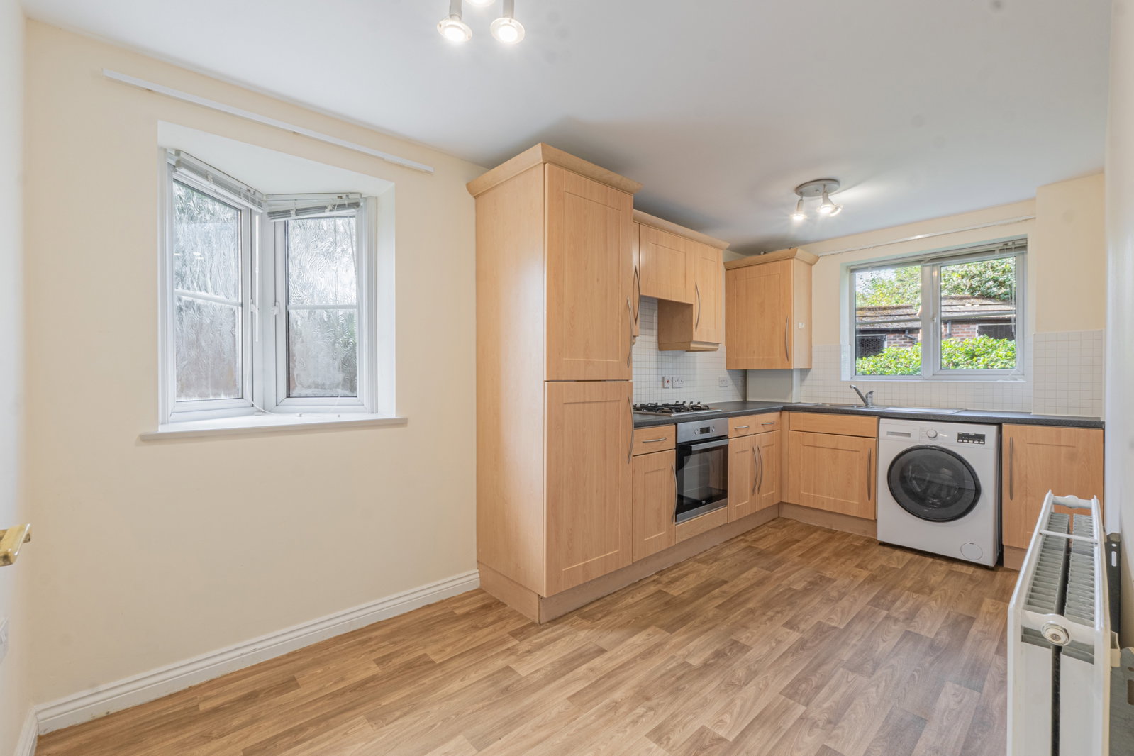 Ground Floor Flat for sale in Birmingham, Priory Gardens, Birmingham, No Chain, 601 m²