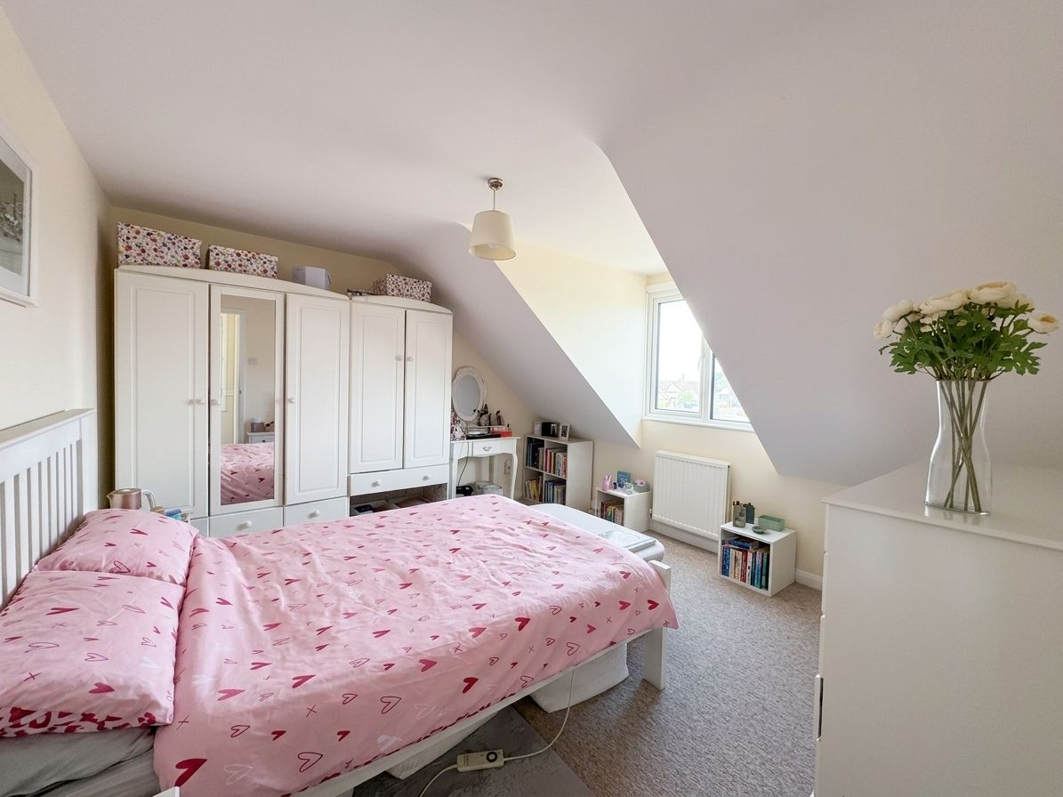 Detached House for sale in New Romney, Broadlands Avenue, New Romney, TN28
