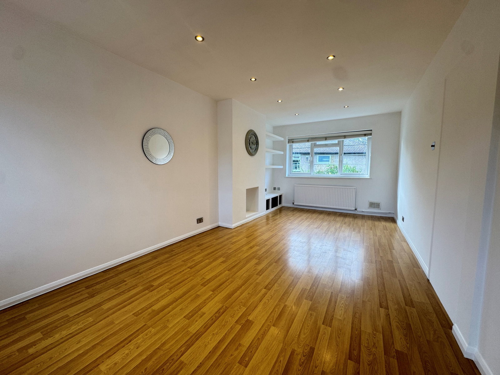 Maisonette for sale in Twickenham, Cusack Close, Strawberry Hill, 600 m²