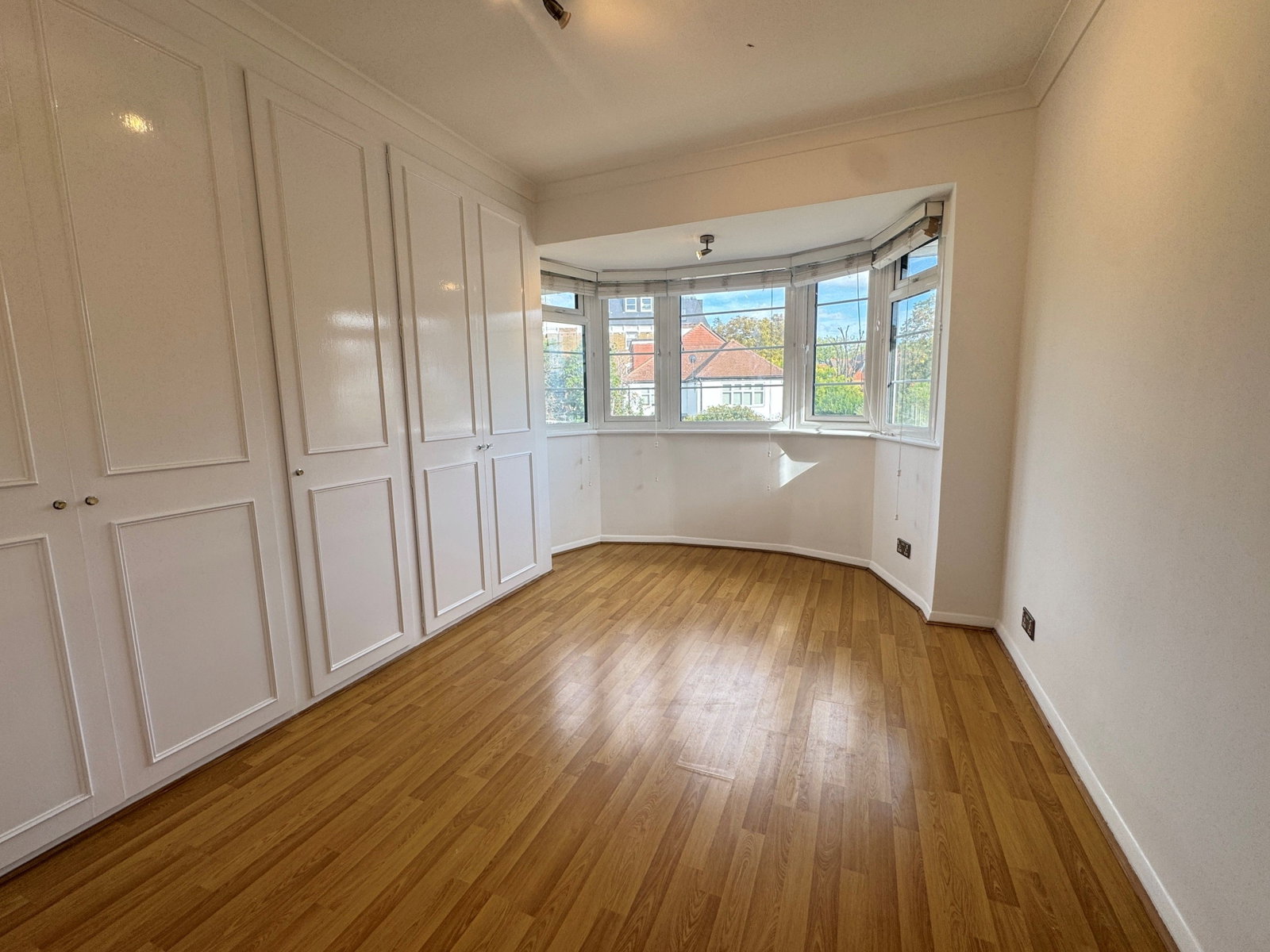 Maisonette for sale in Twickenham, Cusack Close, Strawberry Hill, 600 m²