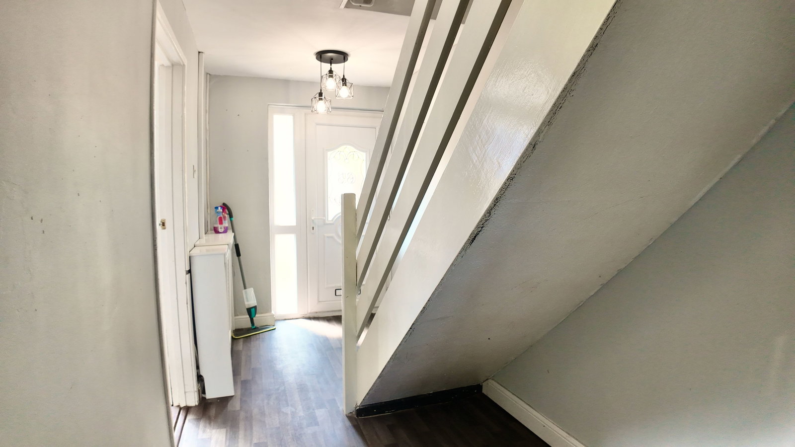 Terraced House in Blackwood 4