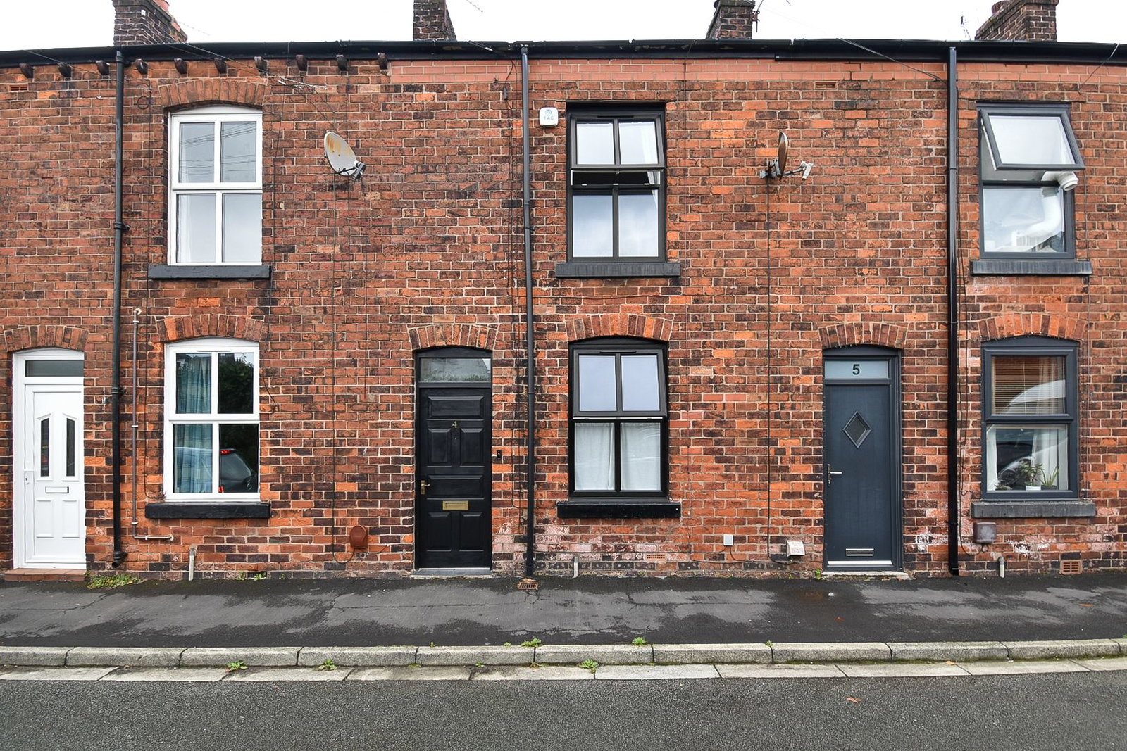 Terraced House for sale in Chorley, Green Street, Anderton, Lancashire, PR6, 756 m²