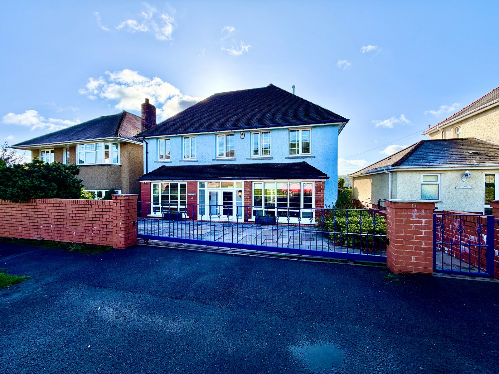 Detached House for sale in Blackwood, Highfield Road, Pontllanfraith, Blackwood, NP12 2EA