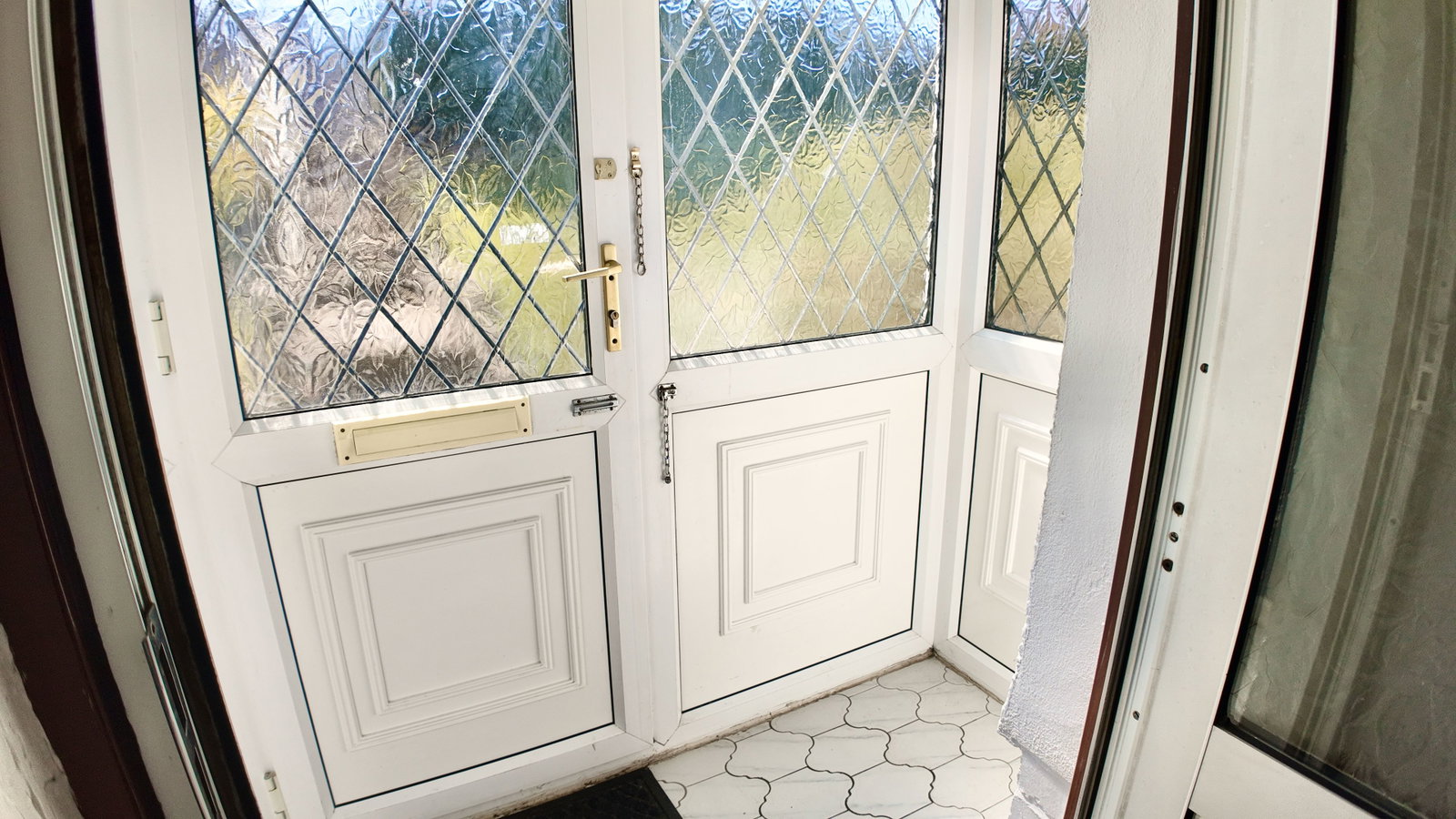 Semi Detached House in Blackwood 4