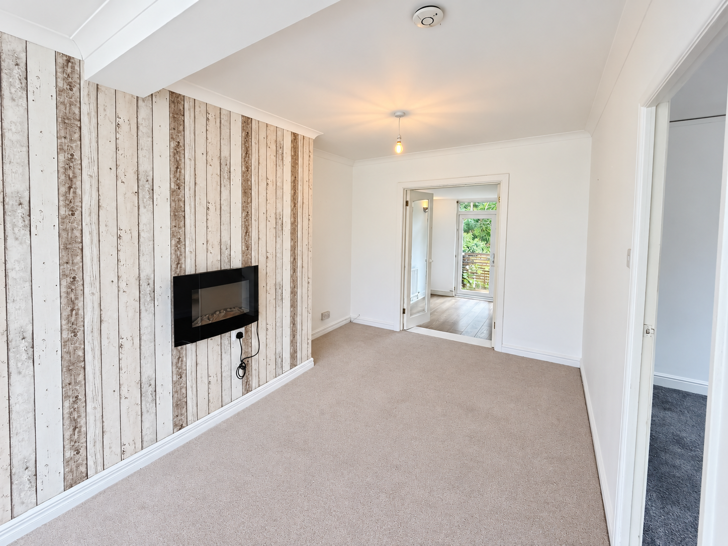 Semi Detached House for sale in Swansea, Kennington Close, Killay, Swansea, SA2 7EF
