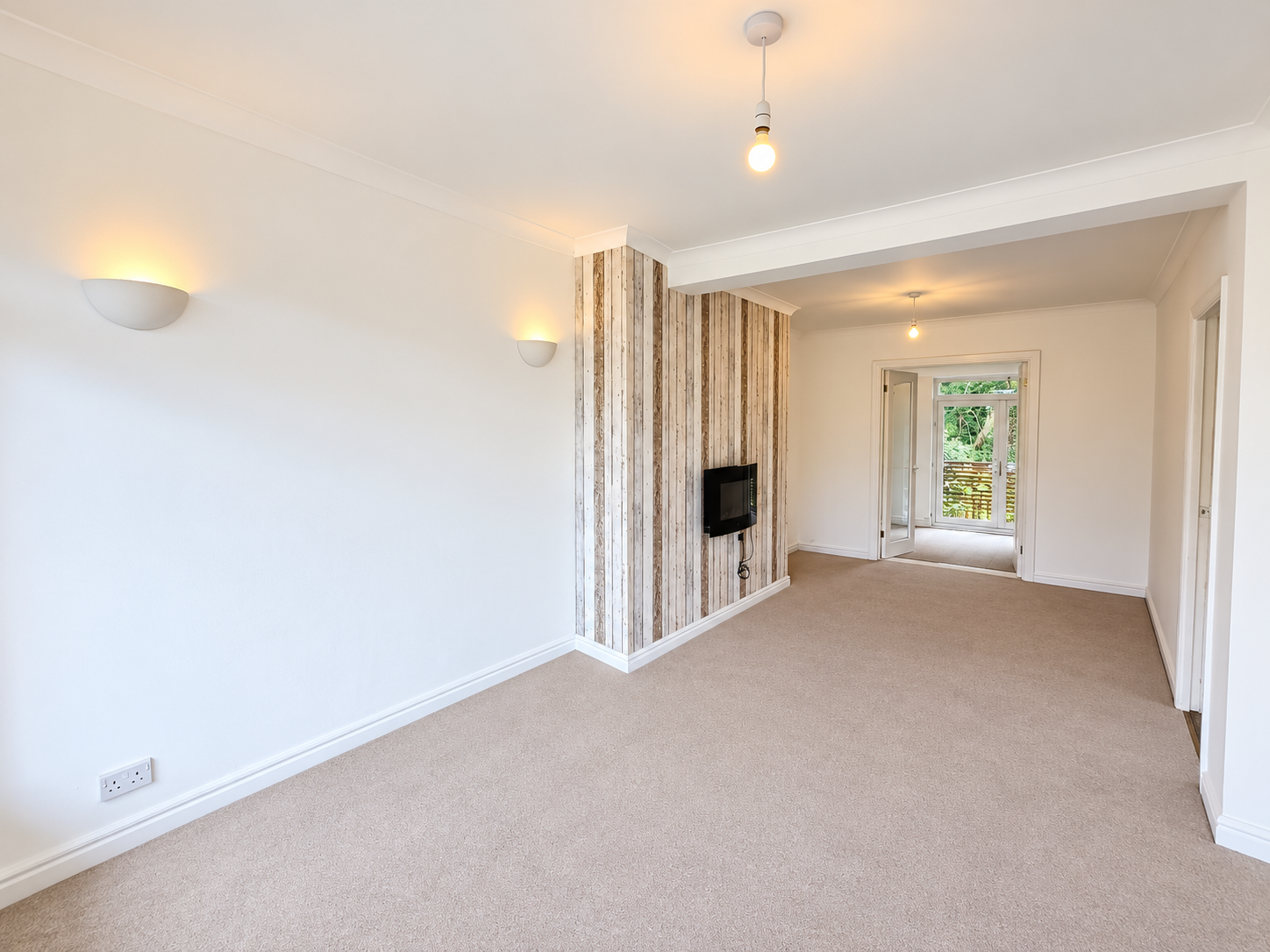 Semi Detached House for sale in Swansea, Kennington Close, Killay, Swansea, SA2 7EF