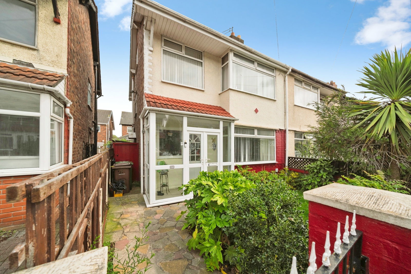 Semi Detached House for sale in Liverpool, Brookside Avenue, Waterloo, Liverpool