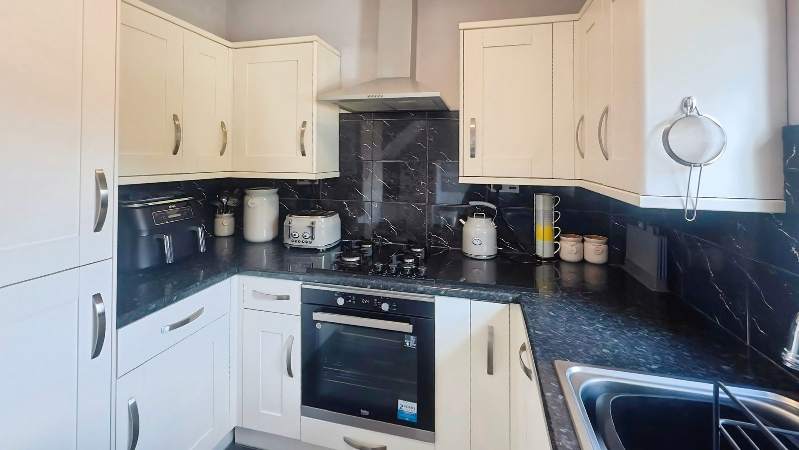 Semi Detached House for sale in Ilkeston, Greenwood Avenue, Ilkeston, DE7 5PL
