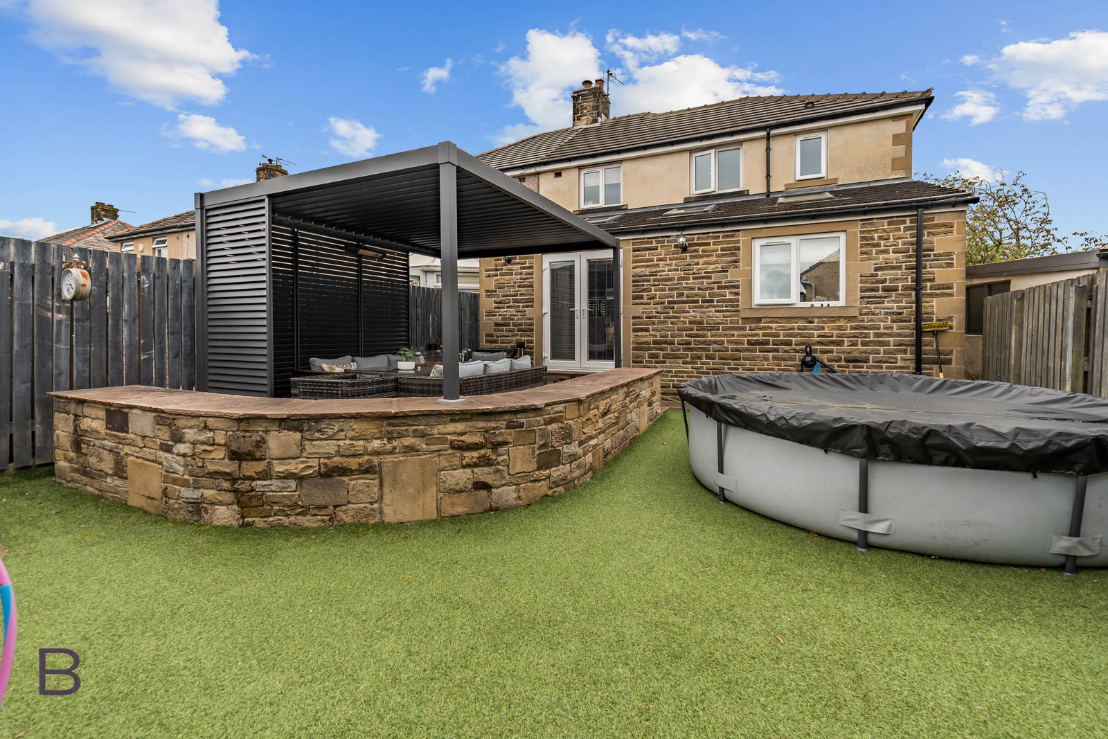 Semi Detached House for sale in Bradford, Eltham Grove, Bradford, BD6 3RF