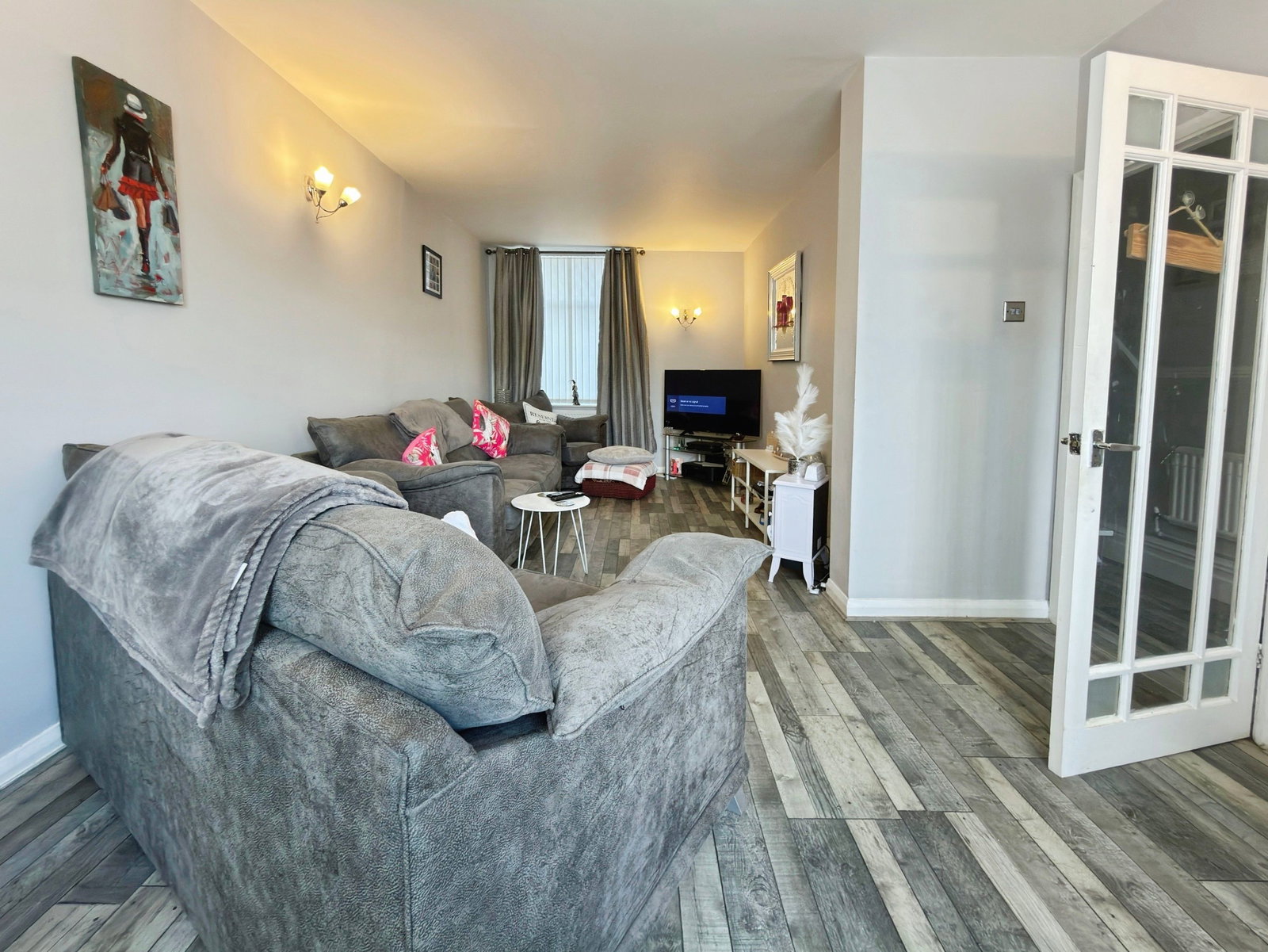 Terraced House in Swansea 4