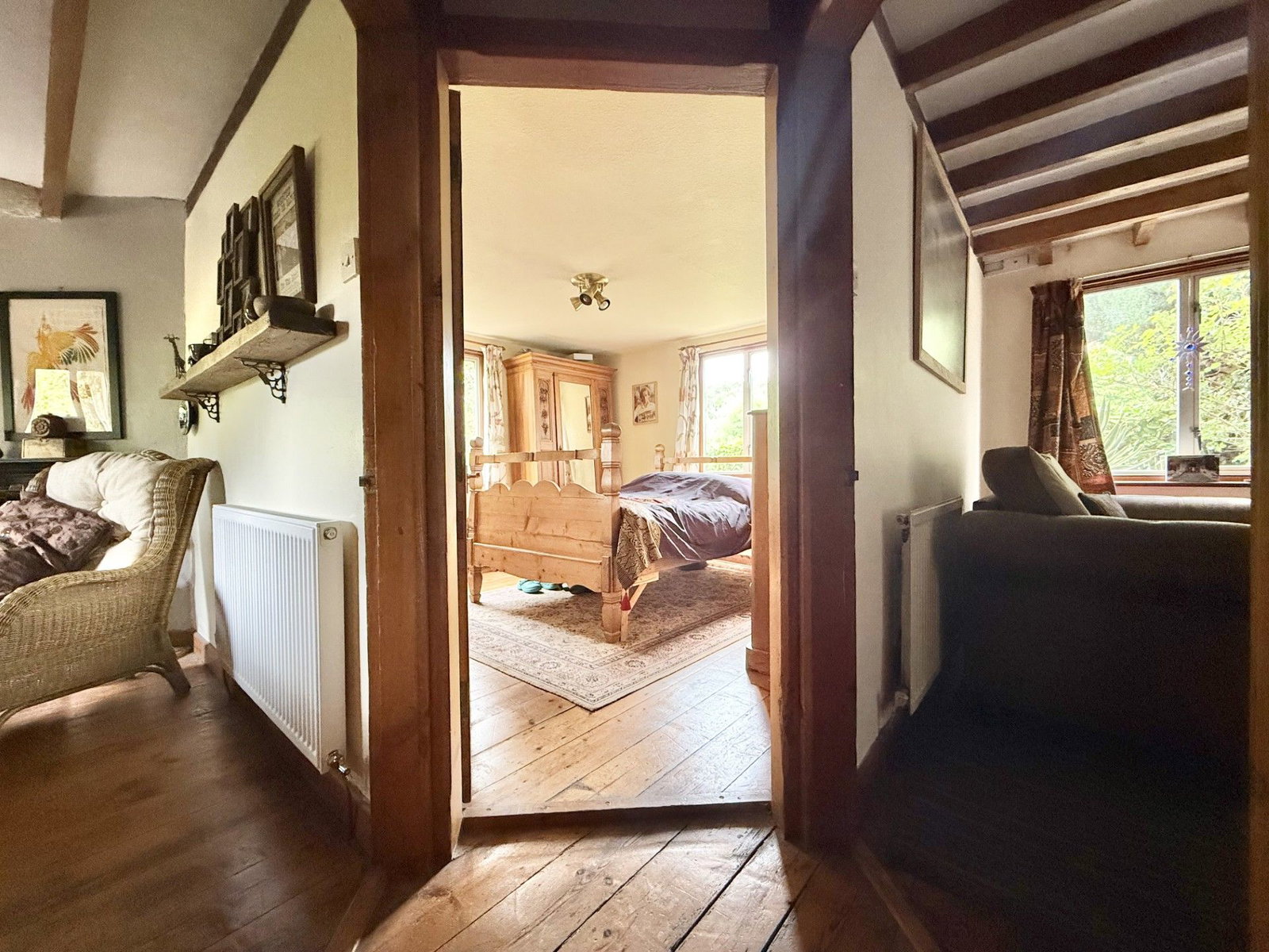 Detached House for sale in Newent, Gloucester Road, Upleadon, 2943 m²