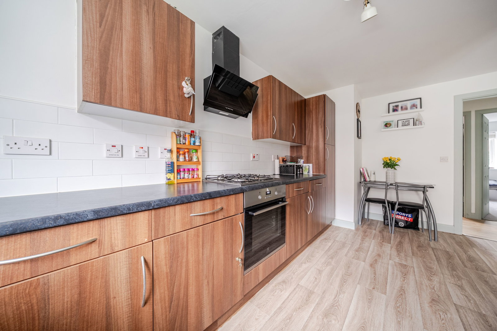 Ground Floor Flat for sale in York, Richmond Street, York, YO31 7XL, 601 m²