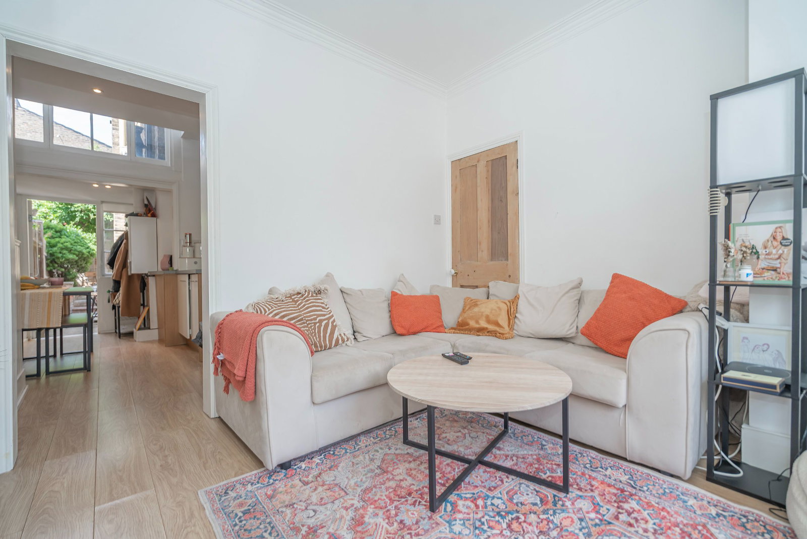 Flat for sale in London, South View Road, N8