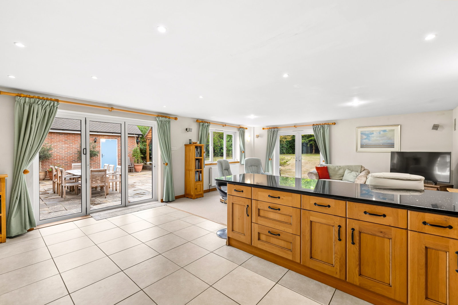 Detached House for sale in East Grinstead, Chestnut Walk, Felcourt.