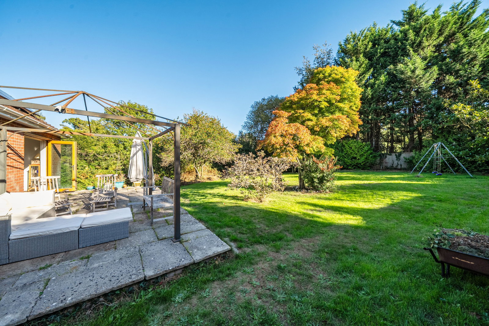 Detached House for sale in Christchurch, School Road, Bransgore