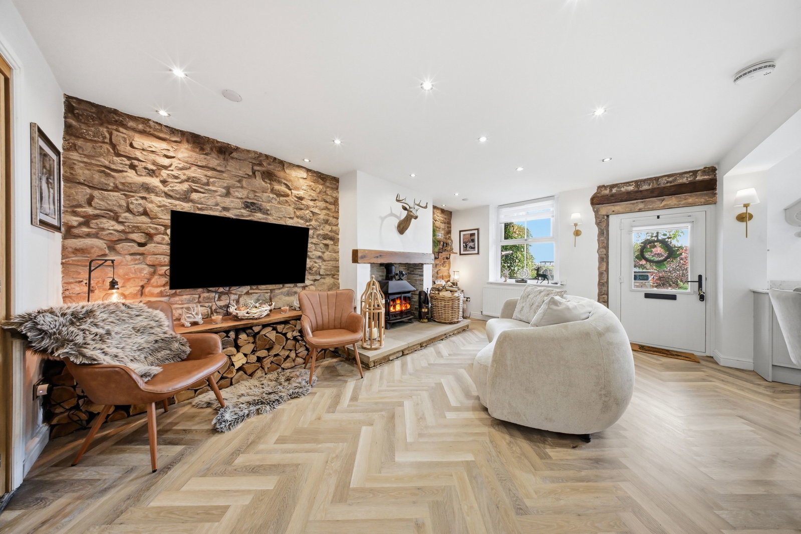 Cottage for sale in Burnley, Heights Lane, Fence, Burnley, BB12 9JF, 1380 m²