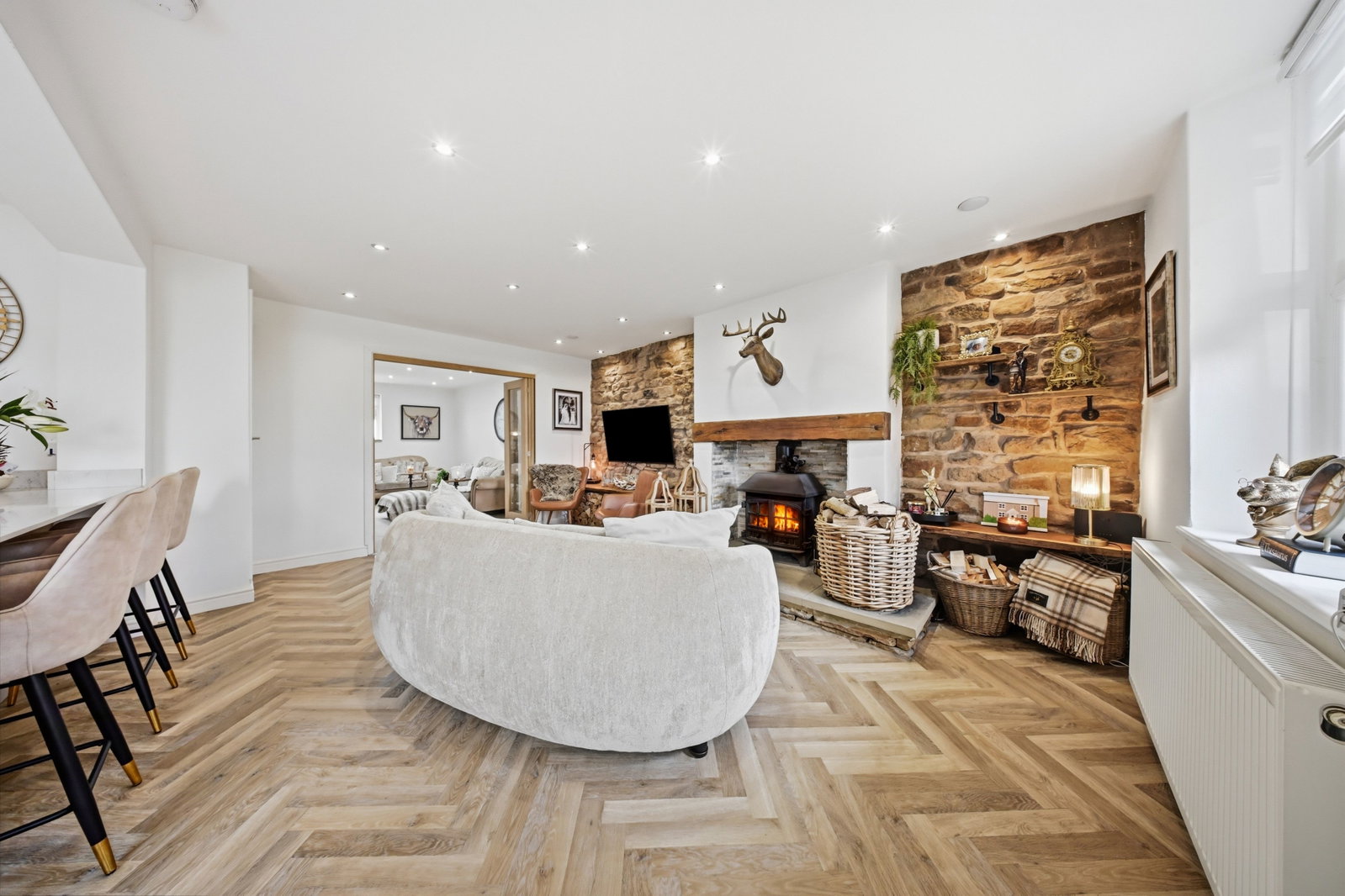 Cottage for sale in Burnley, Heights Lane, Fence, Burnley, BB12 9JF, 1380 m²