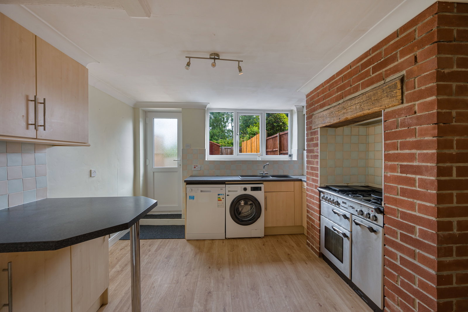 Terraced House for sale in Grantham, Tyndal Road in Grantham - No Chain, 1054 m²