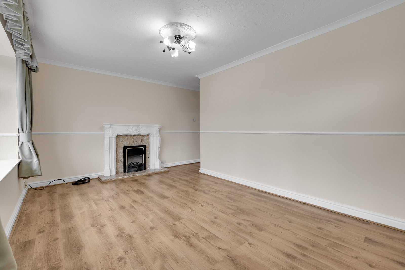 Semi Detached House for sale in Brierley Hill, Stockwell Avenue, Quarry Bank, Brierley Hill, DY5 2NS