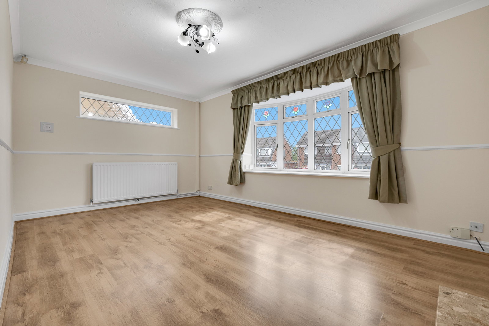 Semi Detached House for sale in Brierley Hill, Stockwell Avenue, Quarry Bank, Brierley Hill, DY5 2NS