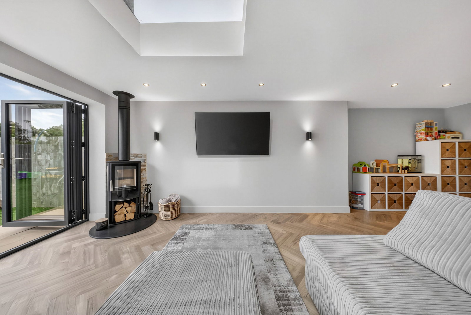 Semi Detached House for sale in Hapton, The Spigot, Hapton, BB12 7FJ, 955 m²