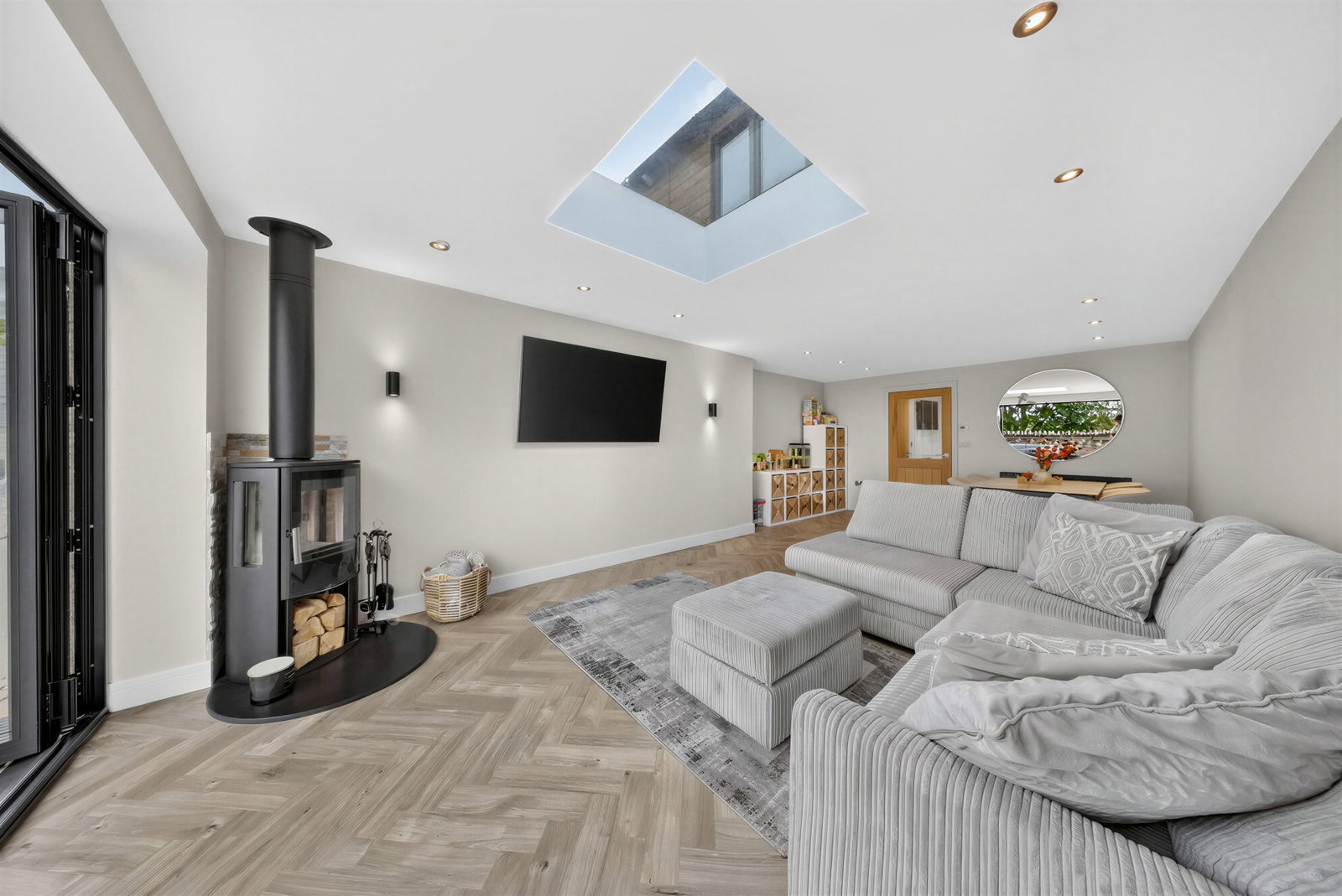 Semi Detached House for sale in Hapton, The Spigot, Hapton, BB12 7FJ, 955 m²