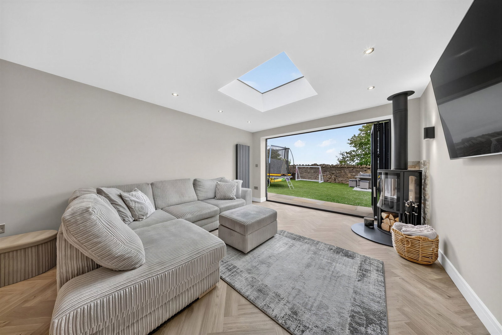 Semi Detached House for sale in Hapton, The Spigot, Hapton, BB12 7FJ, 955 m²