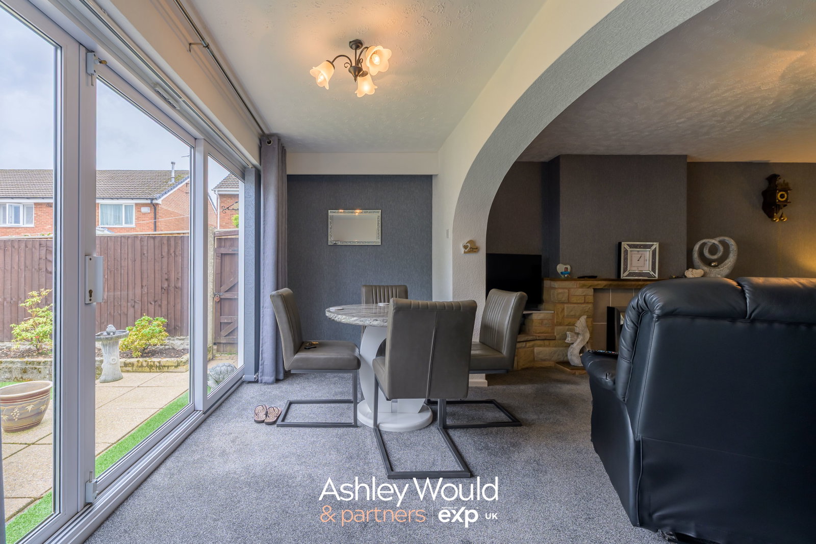 End Of Terrace House for sale in Birmingham, Hunnington Close, Birmingham, B32 4LQ