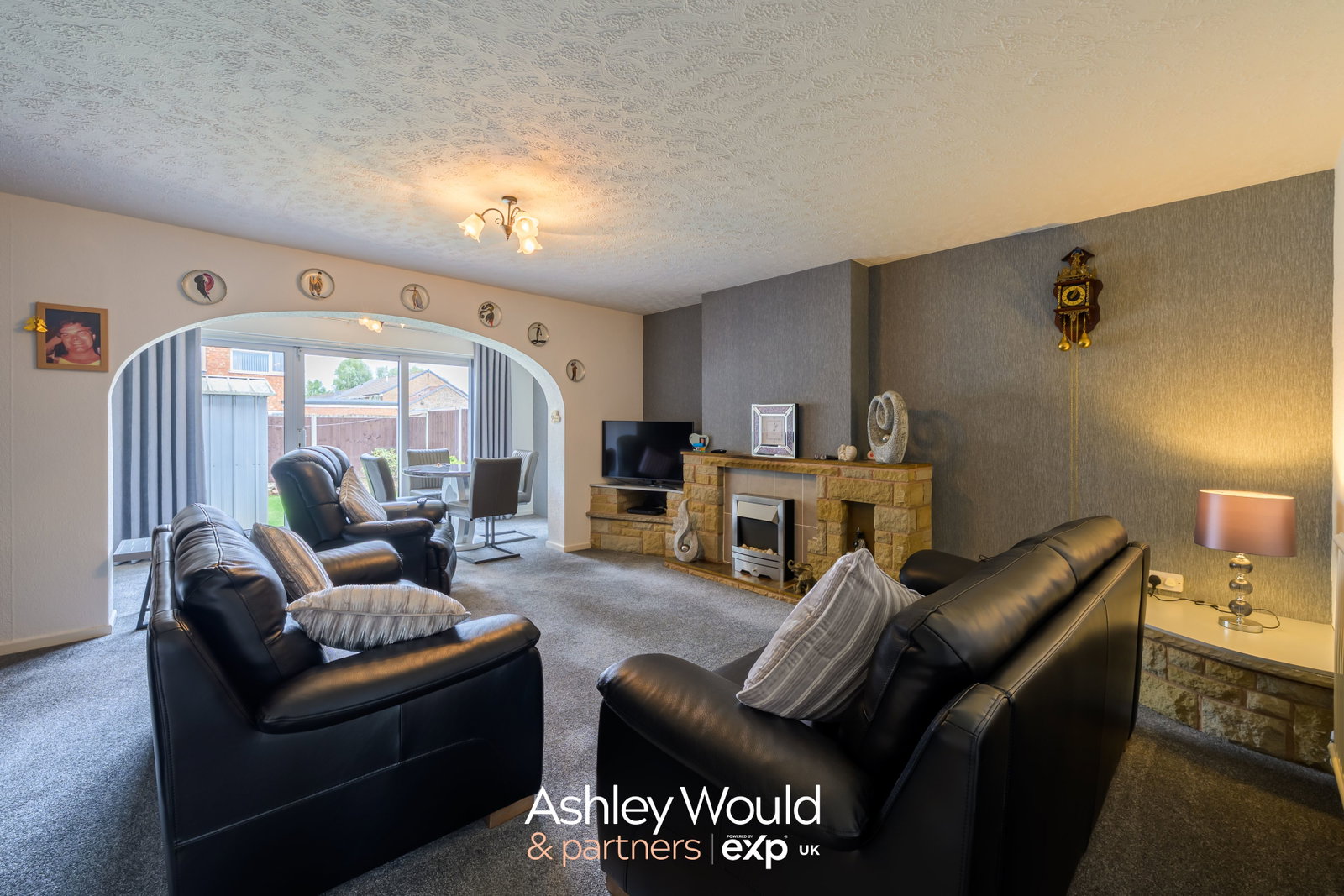 End Of Terrace House for sale in Birmingham, Hunnington Close, Birmingham, B32 4LQ