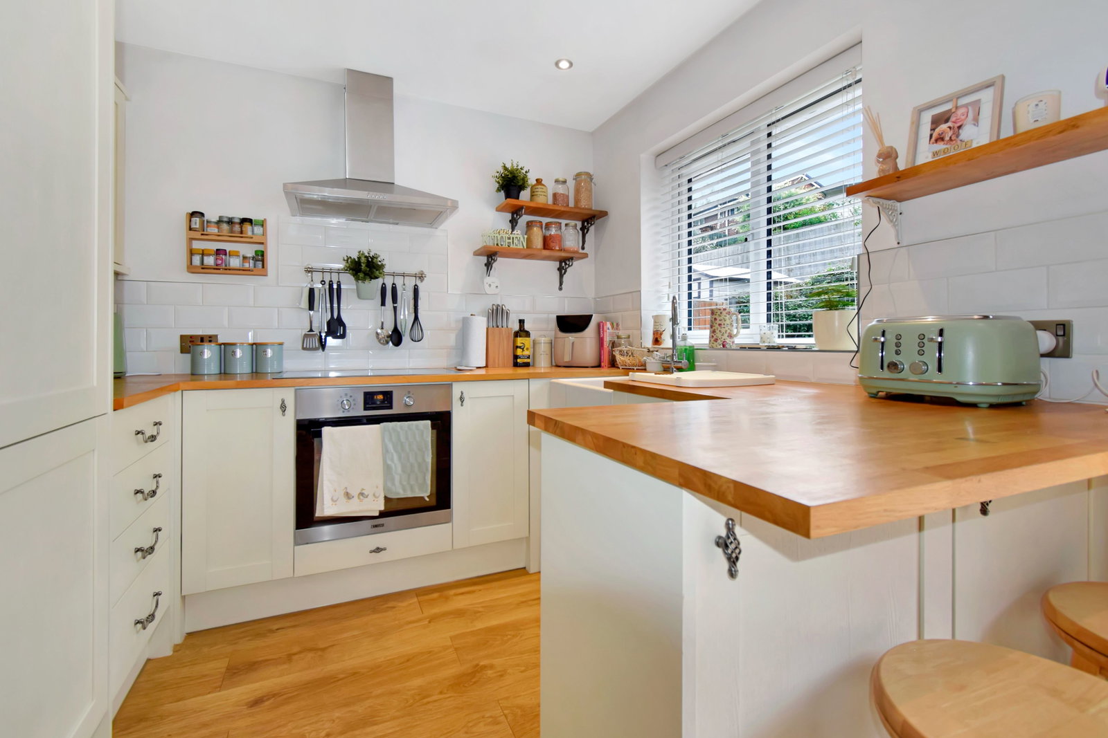 Semi Detached Bungalow for sale in Preston, Carr Field, Bamber Bridge, Preston, PR5 8BS
