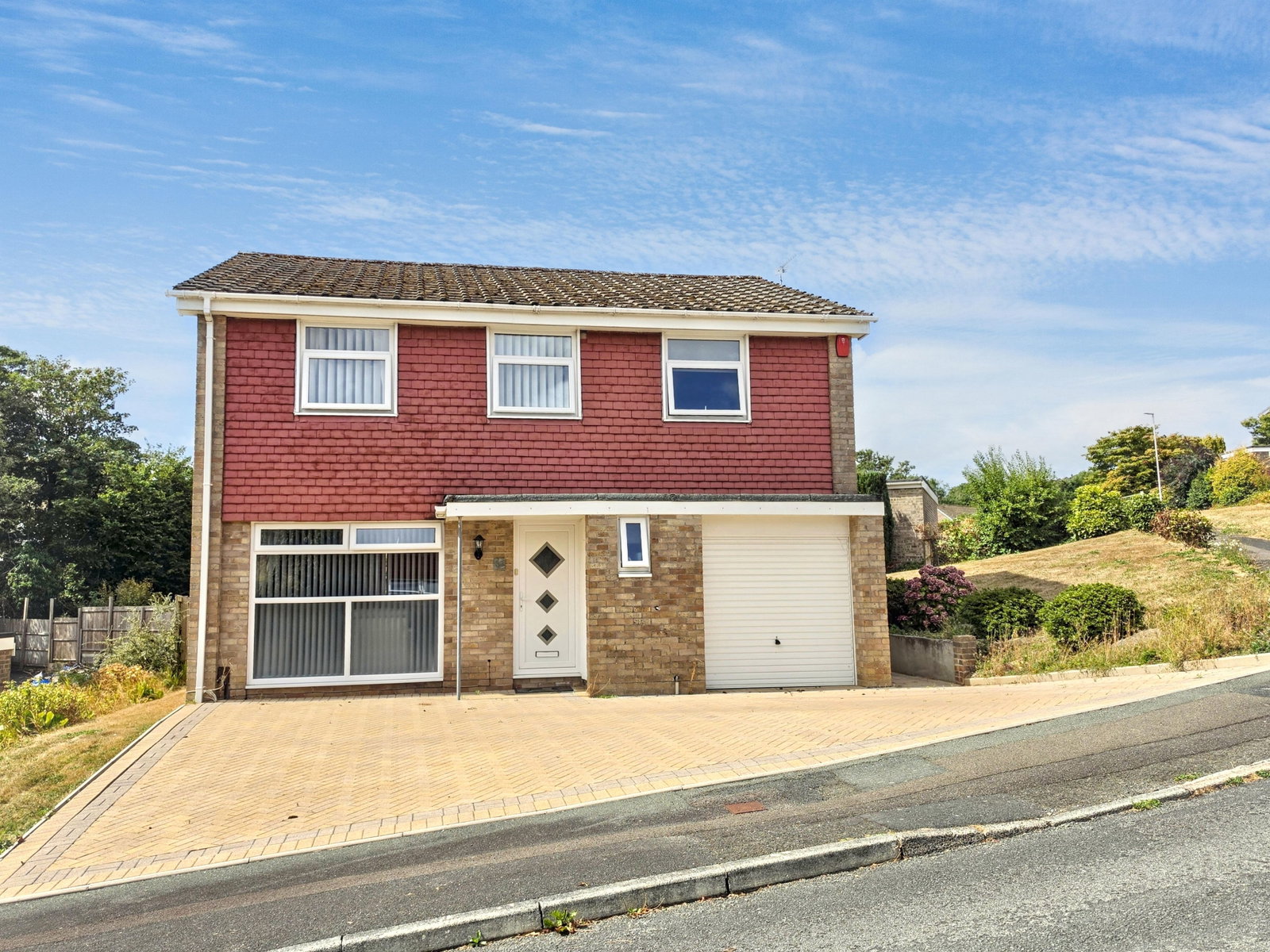 Detached House in Plymouth
