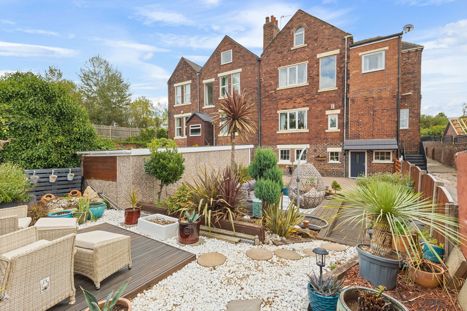 Semi Detached House for sale in Castleford, Leeds Road, Glasshoughton, Castleford, WF10 5EL, 1010 m²