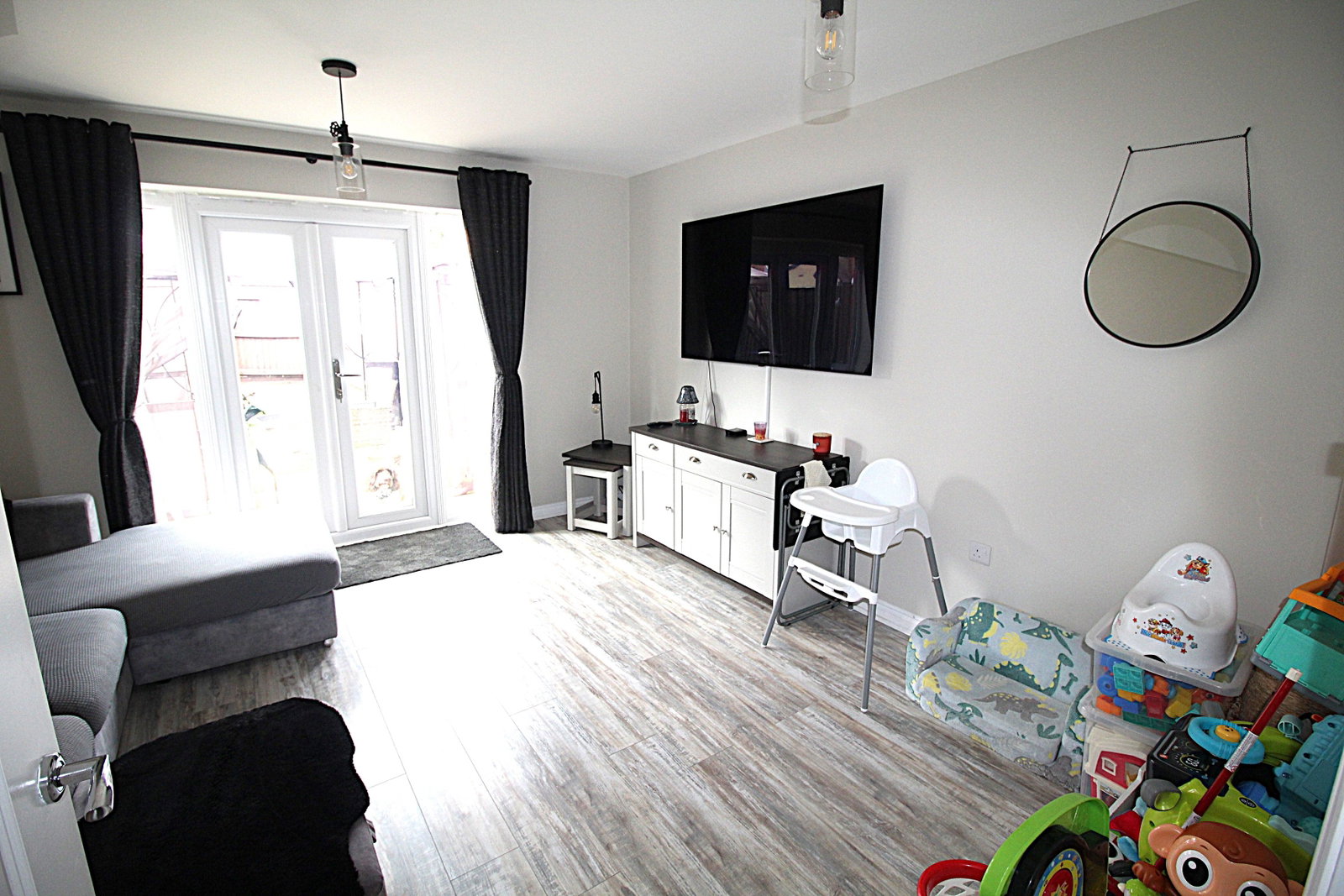 Terraced House in Tipton 2