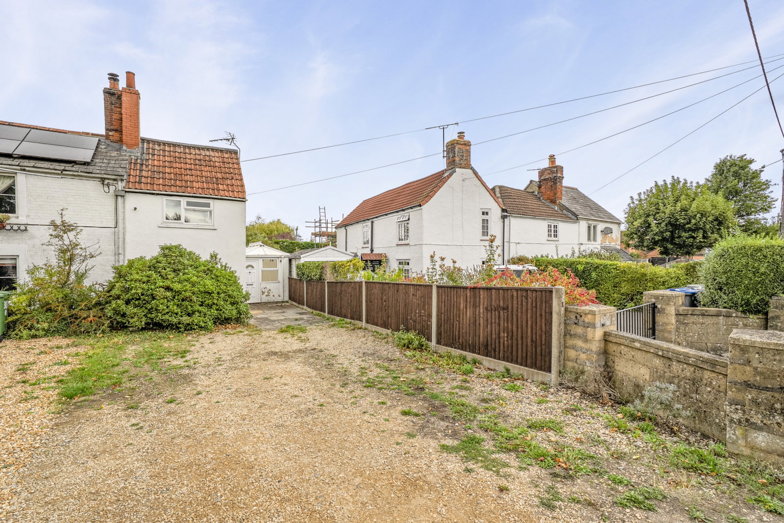 End Of Terrace House for sale in Trowbridge, Frome Road, Trowbridge, BA14 0DT, 767 m²