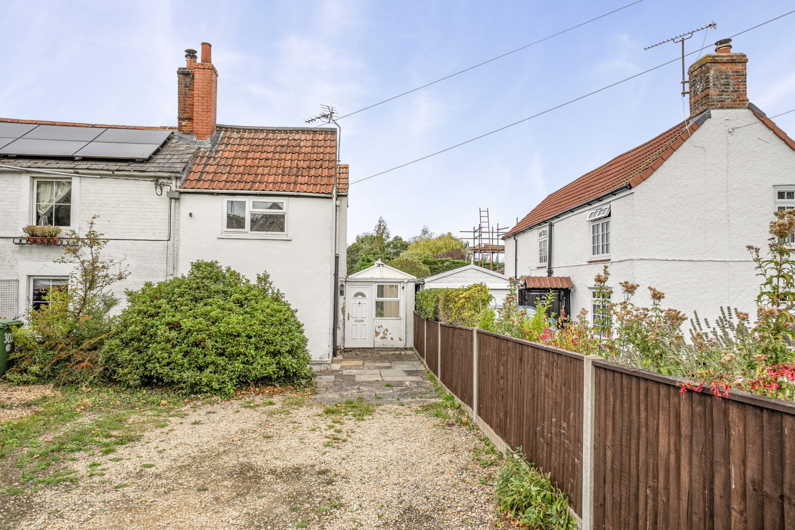 End Of Terrace House for sale in Trowbridge, Frome Road, Trowbridge, BA14 0DT, 767 m²