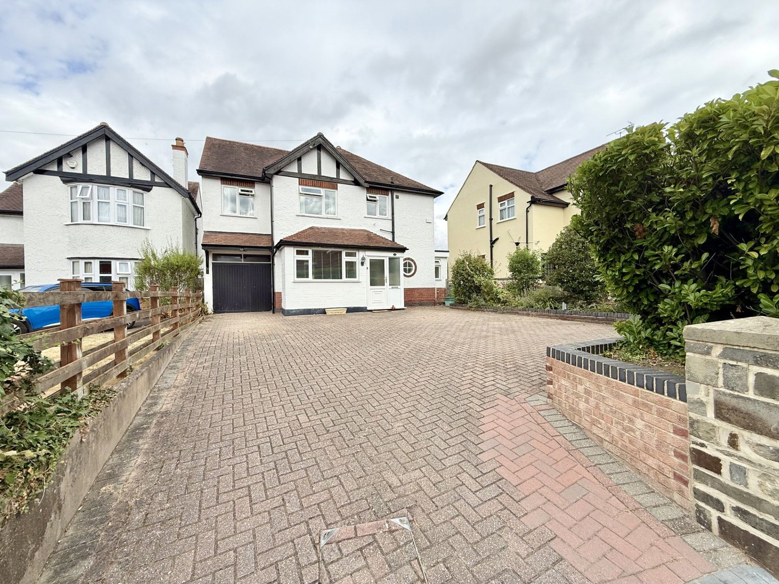 Detached House for sale in Gloucester, Green Lane, Hucclecote, 1447 m²