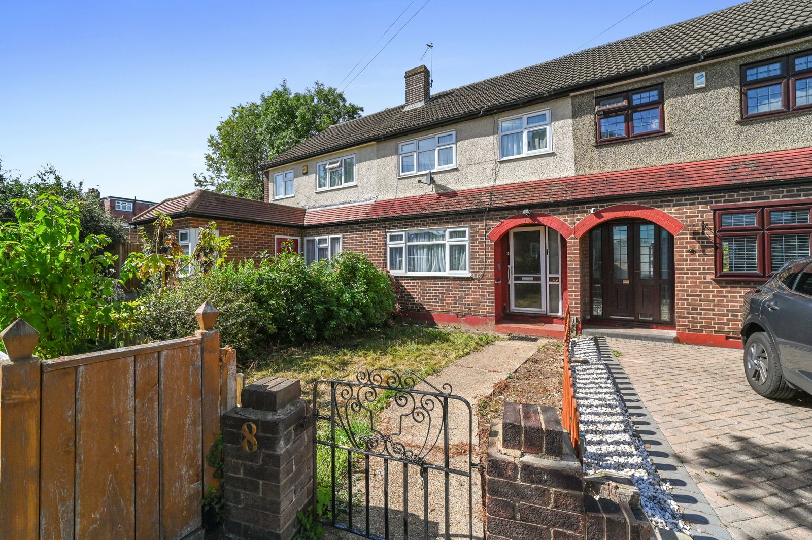 Terraced House for sale in Hornchurch, Stanley Close, Hornchurch, RM12, 925 m²