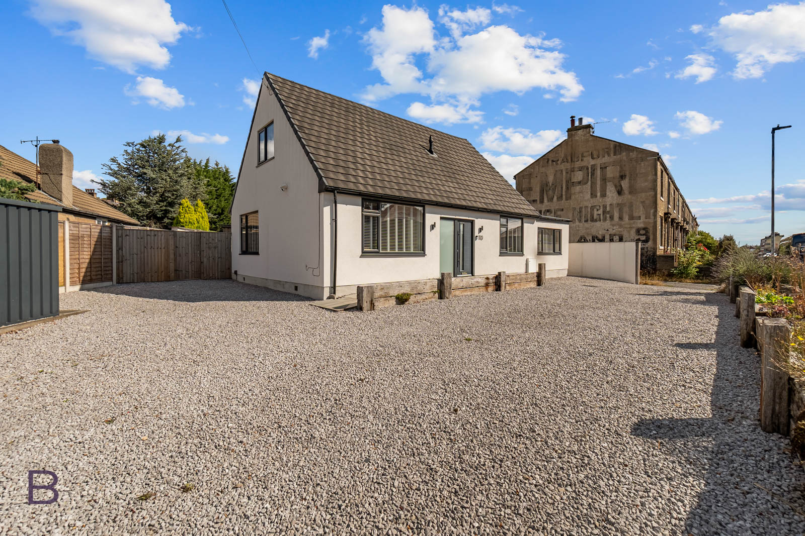 Detached House for sale in Bradford, 110 Reevy Road, Wibsey, BD6., 1561 m²