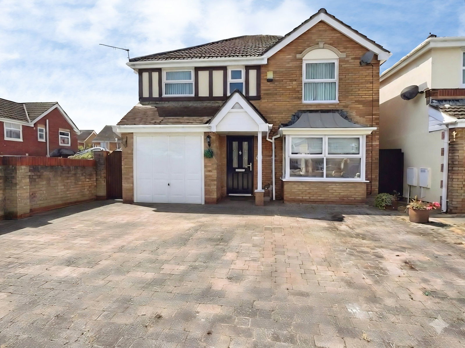 Detached House in Swansea