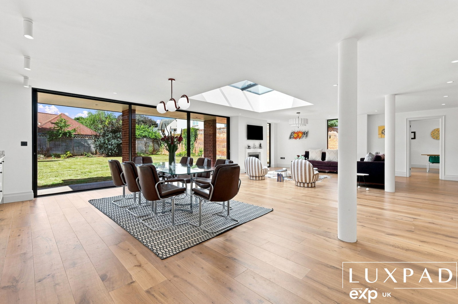 Detached House for sale in Sudbury, Carramore, Sudbury Road, Lavenham, CO10 9SB, 3026 m²
