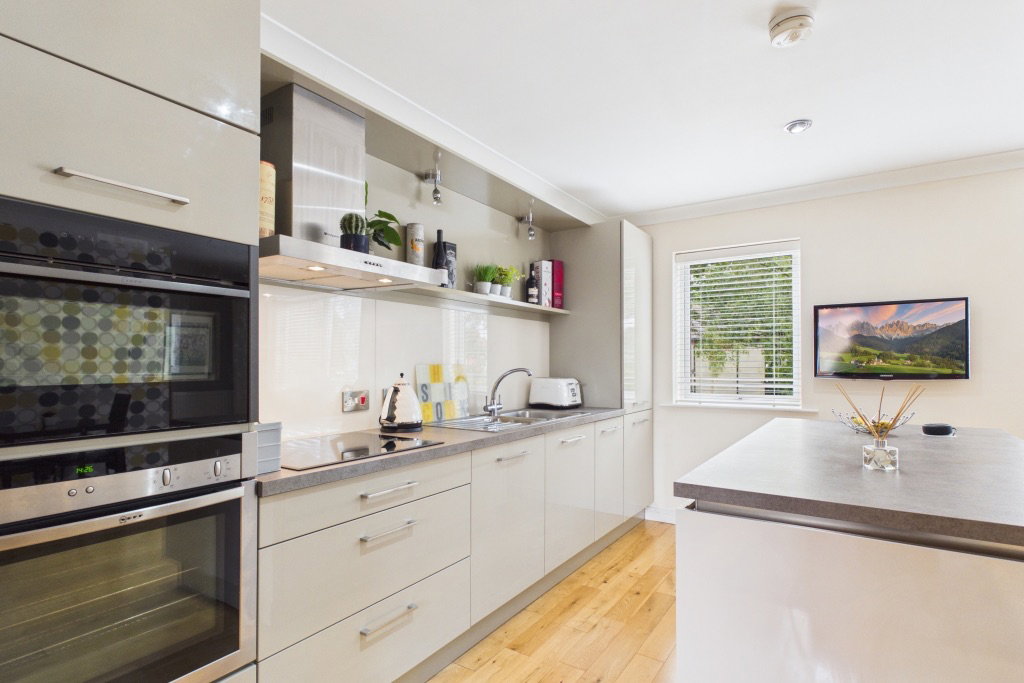 Semi Detached House for sale in Lincoln, 13 Burton Mews, Uphill, Lincoln, LN1 3JP, 1115 m²