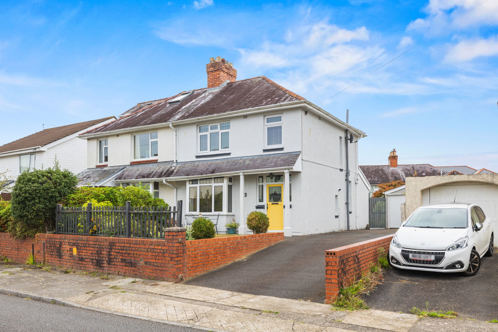 Semi Detached House for sale in Swansea, Woodland Avenue, West Cross, Swansea, SA3 5LY, 946 m²
