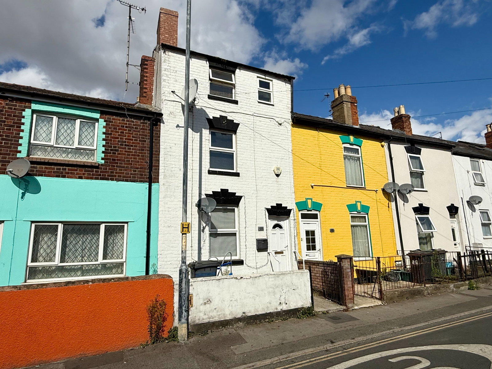 Terraced House for sale in Gloucester, High Street, Gloucester, GL1 4SW