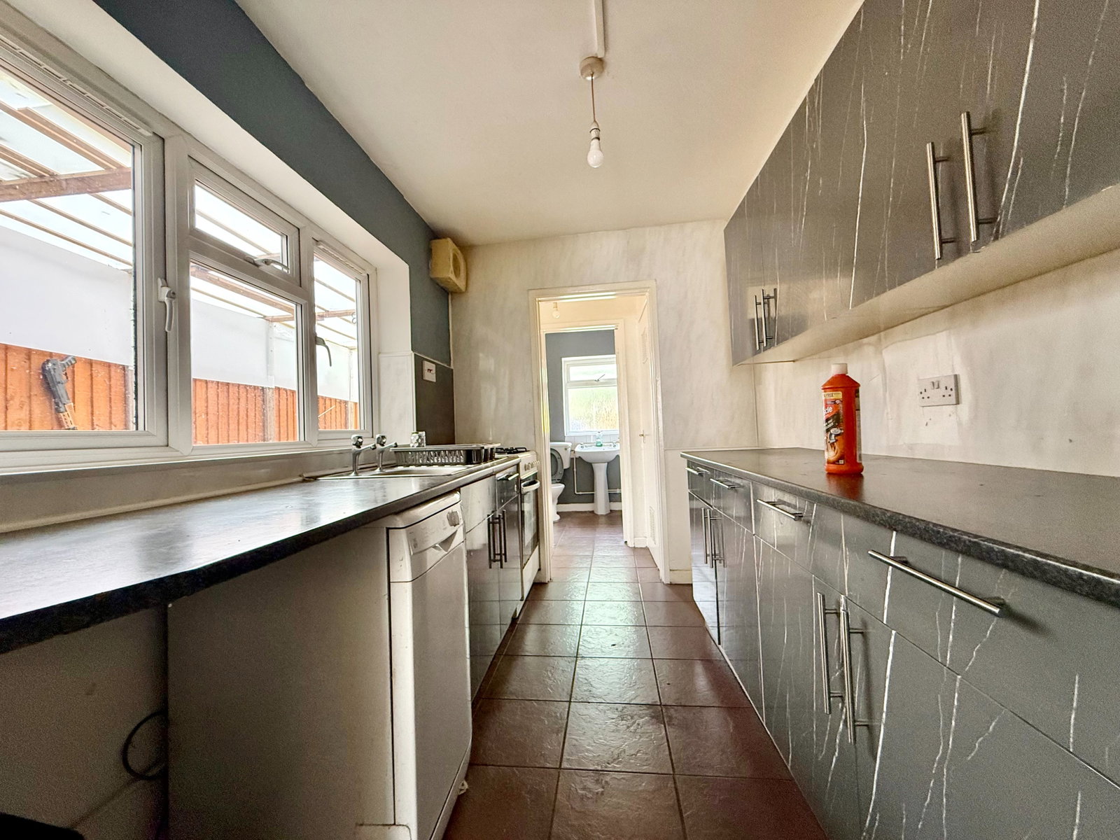 Terraced House for sale in Gloucester, High Street, Gloucester, GL1 4SW