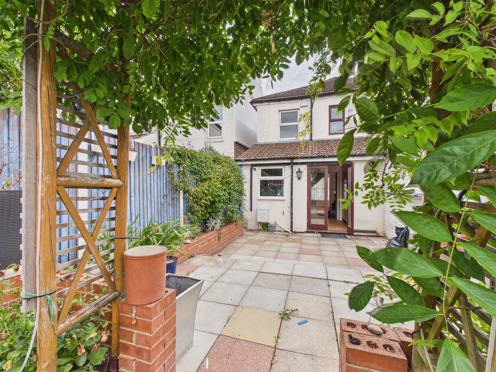 Terraced House for sale in Ramsgate, Newington road CT12