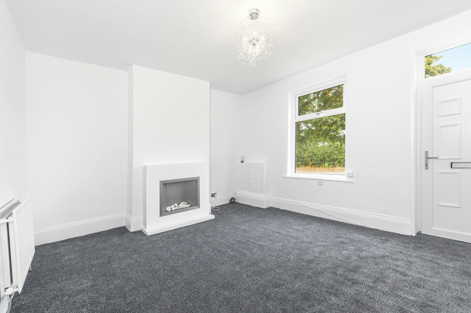 Terraced House for sale in Leeds, Wakefield Road, Garforth, Leeds, LS25 1NE