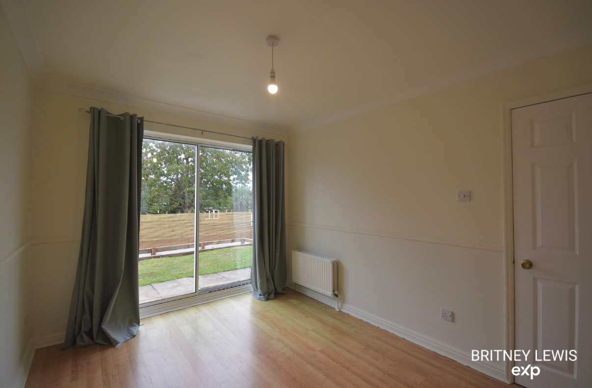 Detached House for sale in Burton-on-trent, Derwent Road, Burton on Trent